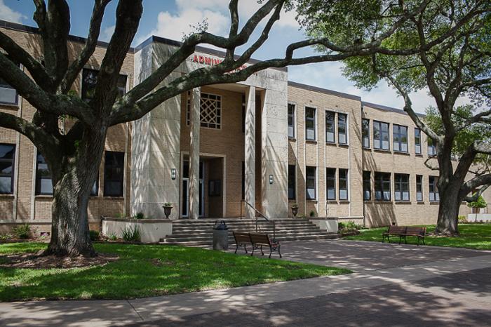 The M.G. & Lillie A. Johnson Foundation has awarded a $1.5 million grant to Wharton County Junior College for the construction of a new WCJC Student Commons on the Wharton campus.