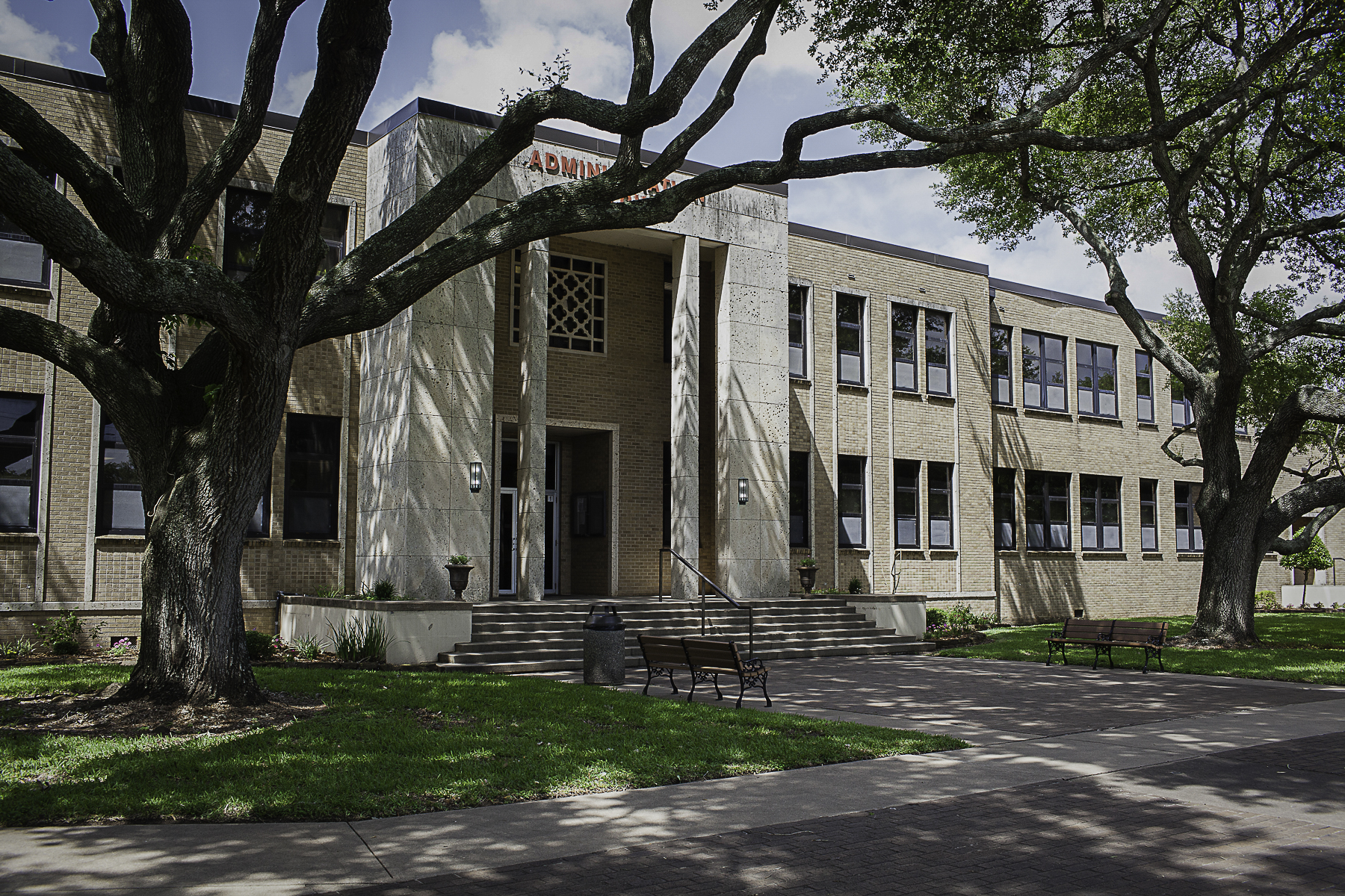 The M.G. & Lillie A. Johnson Foundation has awarded a $1.5 million grant to Wharton County Junior College for the construction of a new WCJC Student Commons on the Wharton campus.