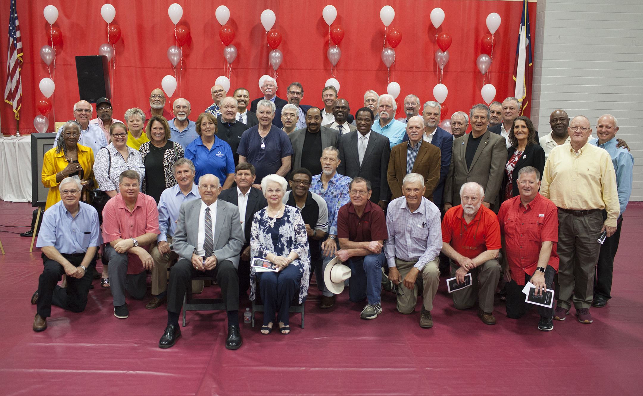 GENE BAHNSEN GYMNASIUM - WCJC names gym in honor of longtime athletic director and coach